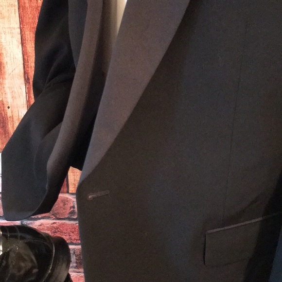 Cricketeer Tuxedo Coat - Picture 14 of 17